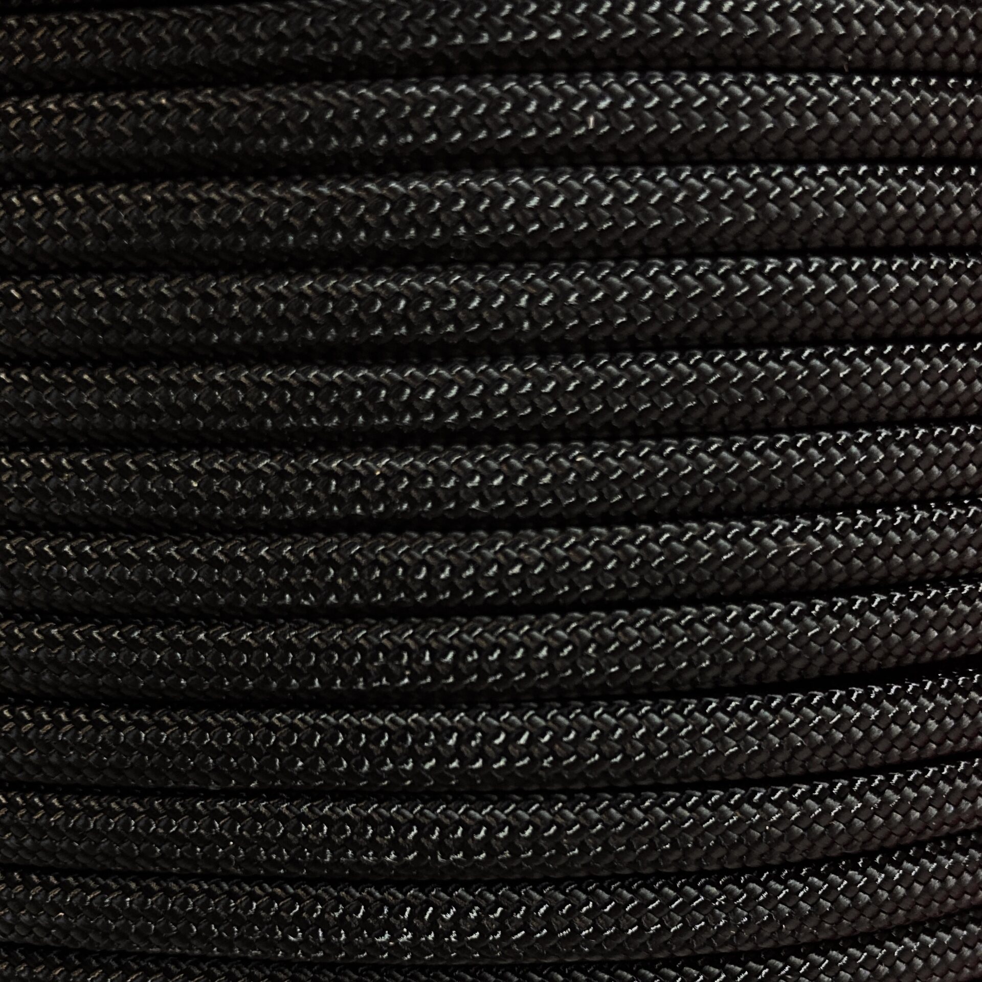 Paracord 550 Type III Nylon Cord, 38 colors, Black (016) Black (016)