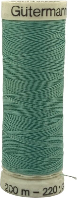 Guetermann #100 Polyester Thread 200 m, 331 - Light Turquoise Blue Light Turquoise Blue (331)