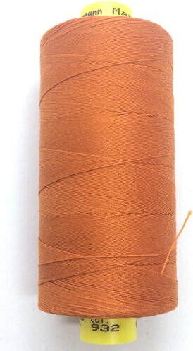 Guetermann Mara 70 thread 700 m, 932 - Burnt orange Burnt orange (932)