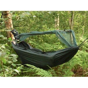 DD Hammocks Frontline sääskiverkollinen riippumatto