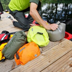 Ortlieb Compression Dry Bag 12L PS10 kompressio pakkauspussi venttiilillä
