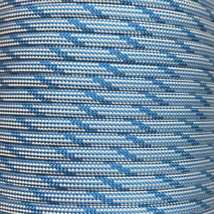 Paracord 550 Type III nailonnyöri, 38 väriä, Sini-valkoinen Suomen lippu (372)