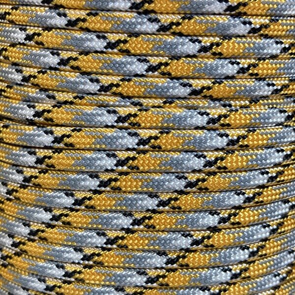 Paracord 550 Type III nailonnyöri, 38 väriä, Ruosteoranssi valko musta (301)