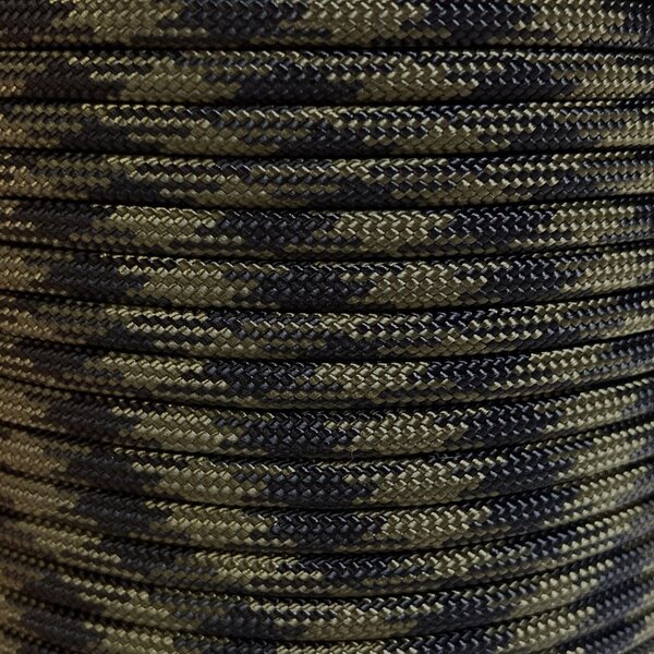 Paracord 550 Type III nailonnyöri, 38 väriä, Musta metsänvihreä (309)