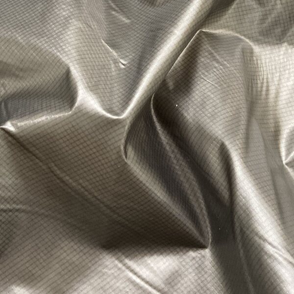 Nylon Rip-Stop 7D, kalentroitu 19 g/m²