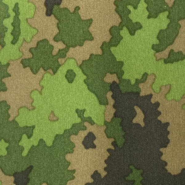 3-Layer (3L) Stretch WPB 195 g/m² with DWR, also M05, M05 Camo (8916), NIR compliant (natural colors also when viewed through night vision devices)
